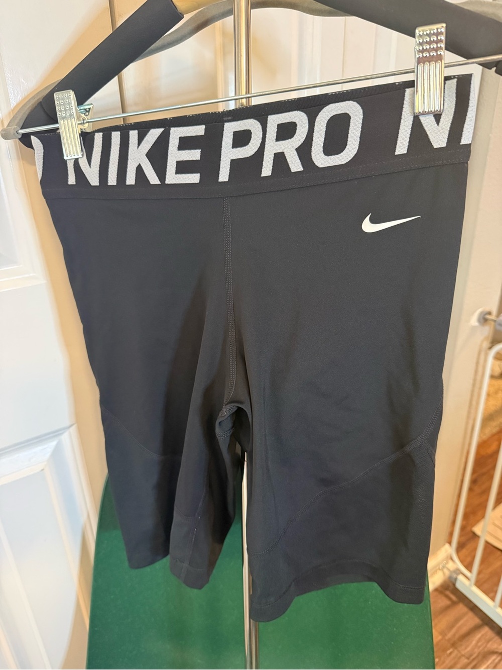 Nike Black & White Pro Compression Shorts Mesh Size Medium